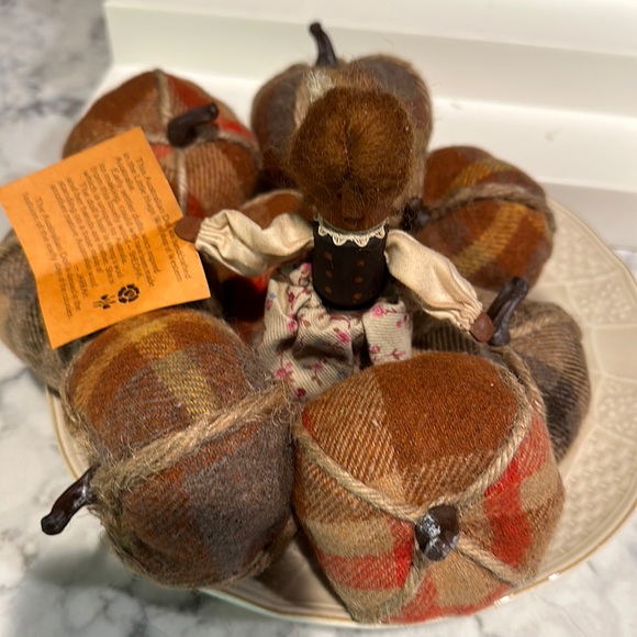 Handmade Australian Spool Doll with 8 Cloth Covered Apples - Picture 1 of 5